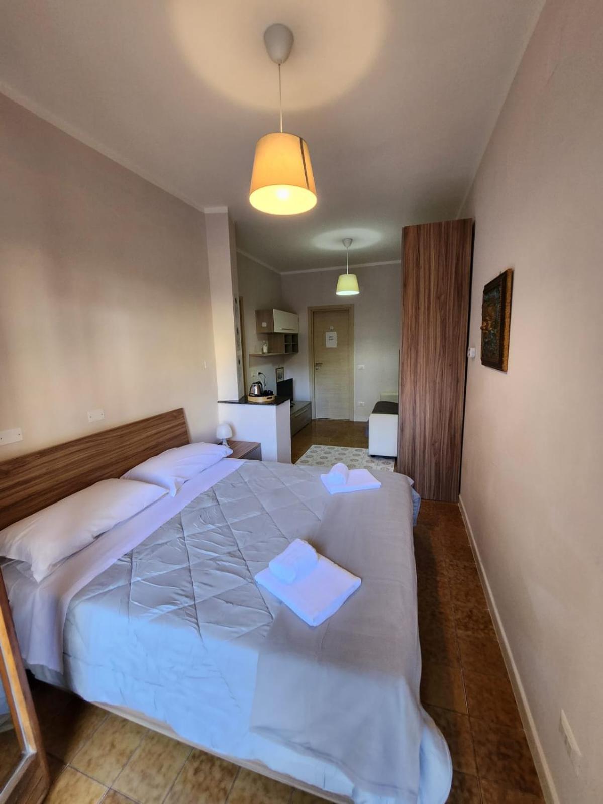 Sorrento'S Holidays Rooms Экстерьер фото