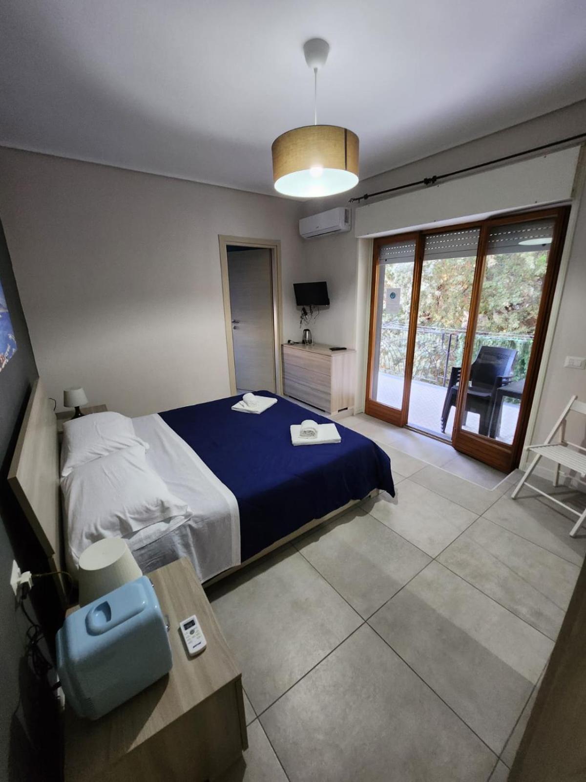 Sorrento'S Holidays Rooms Экстерьер фото