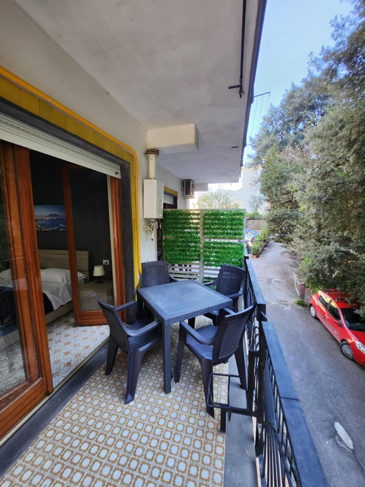 Sorrento'S Holidays Rooms Экстерьер фото